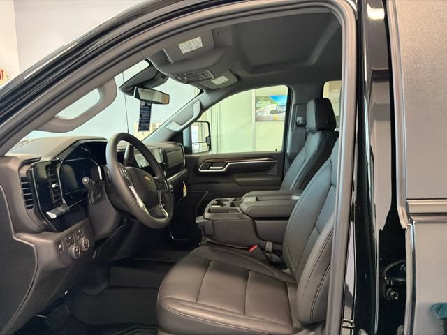 New 2026 Chevrolet Silverado 3500 LT AWD/4WD image 18