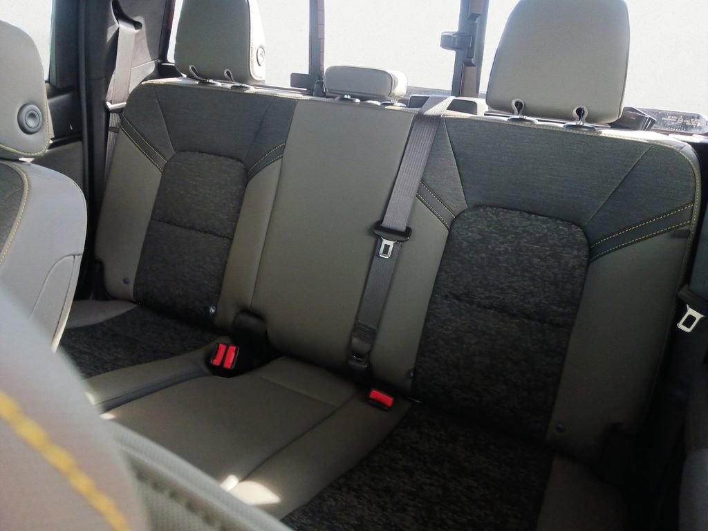 Used 2024 Chevrolet Colorado ZR2 w/ Technology Package image 9