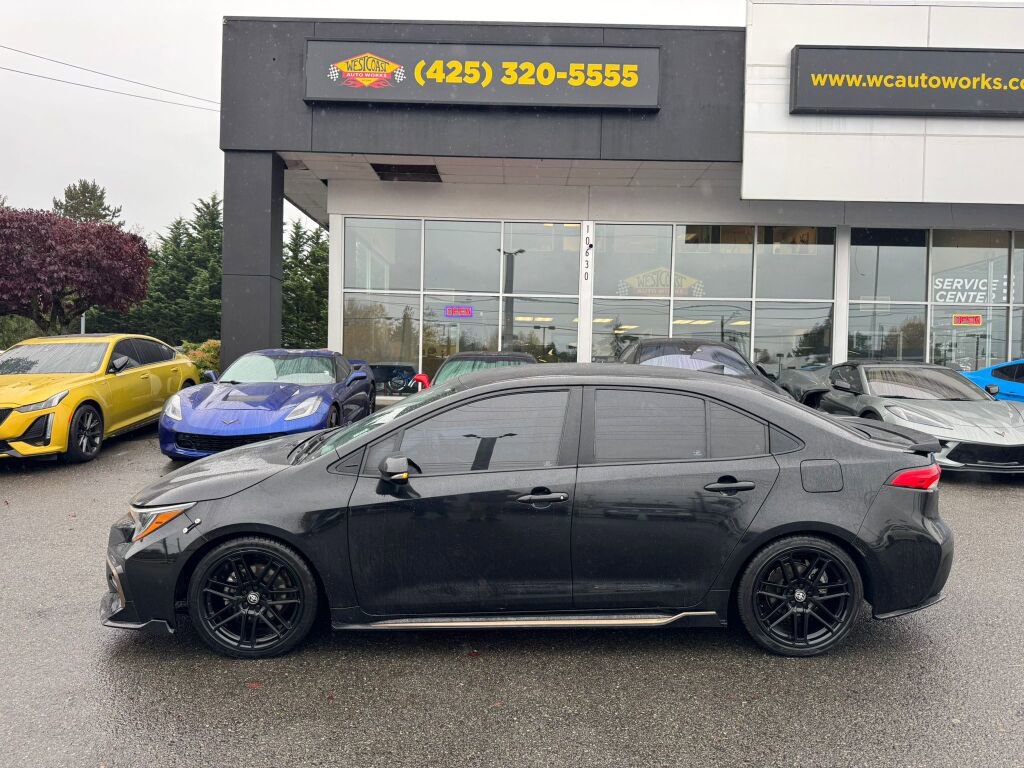 Used 2021 Toyota Corolla SE w/ Carpet Mat Package (TMS) image 2