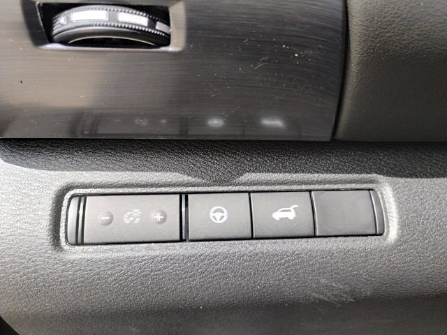 New 2026 Nissan Pathfinder SL w/ Cargo Package AWD/4WD image 17