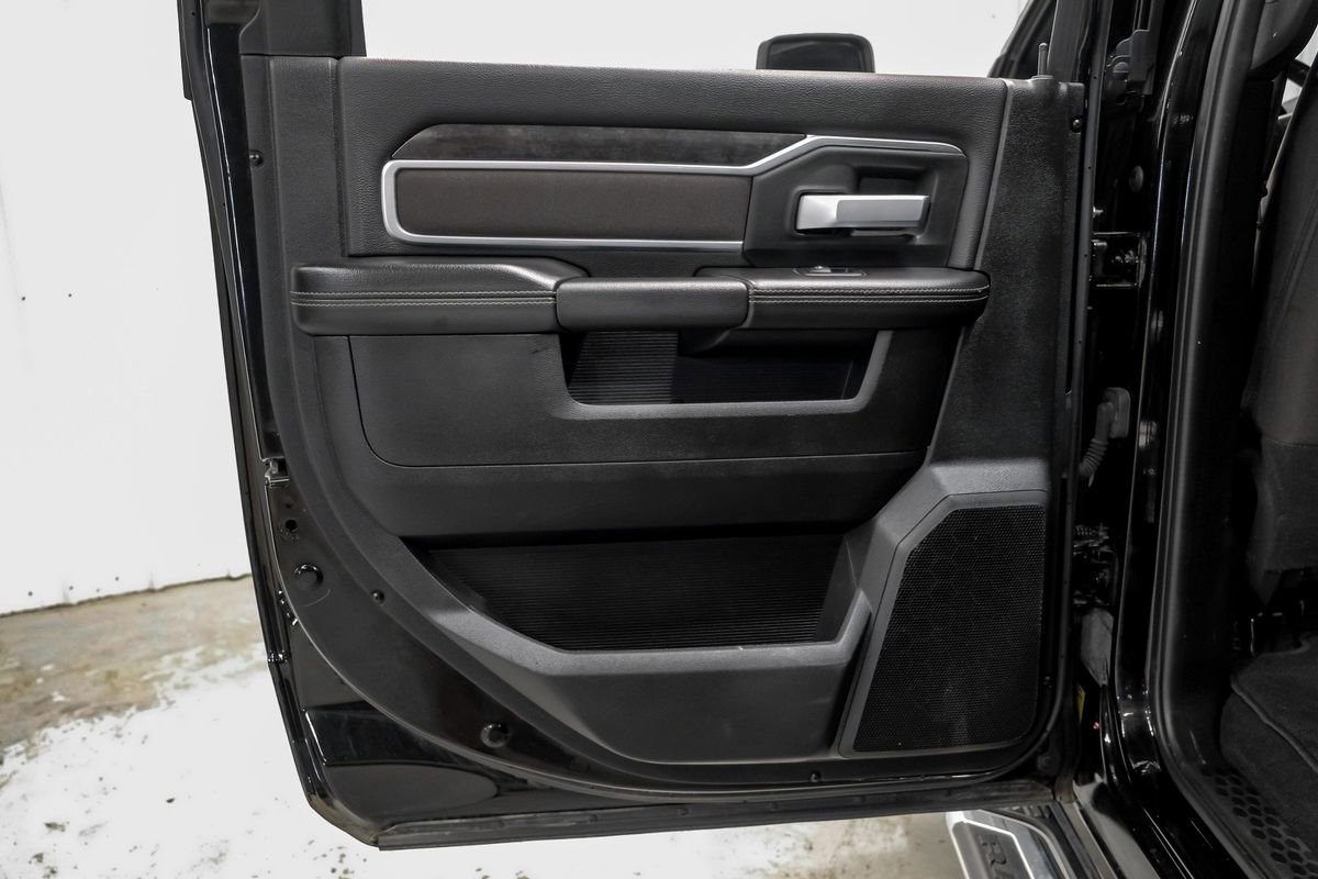 Used 2024 RAM 3500 Big Horn image 45