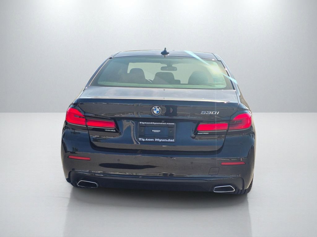 Used 2023 BMW 530i w/ Convenience Package image 6