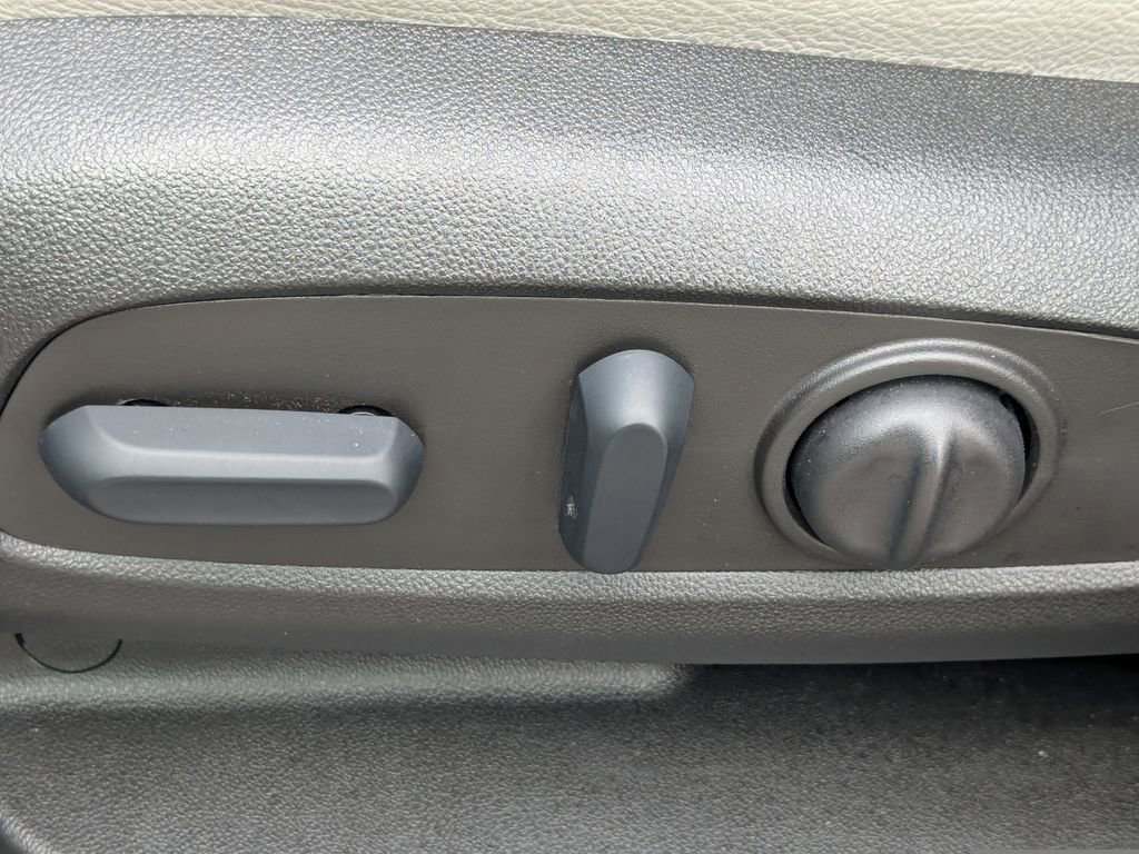 Used 2022 Chevrolet Equinox LT image 21