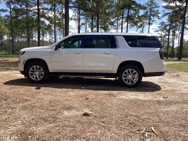 New 2025 Chevrolet Suburban Premier w/ Sun And Tow Package RWD image 9