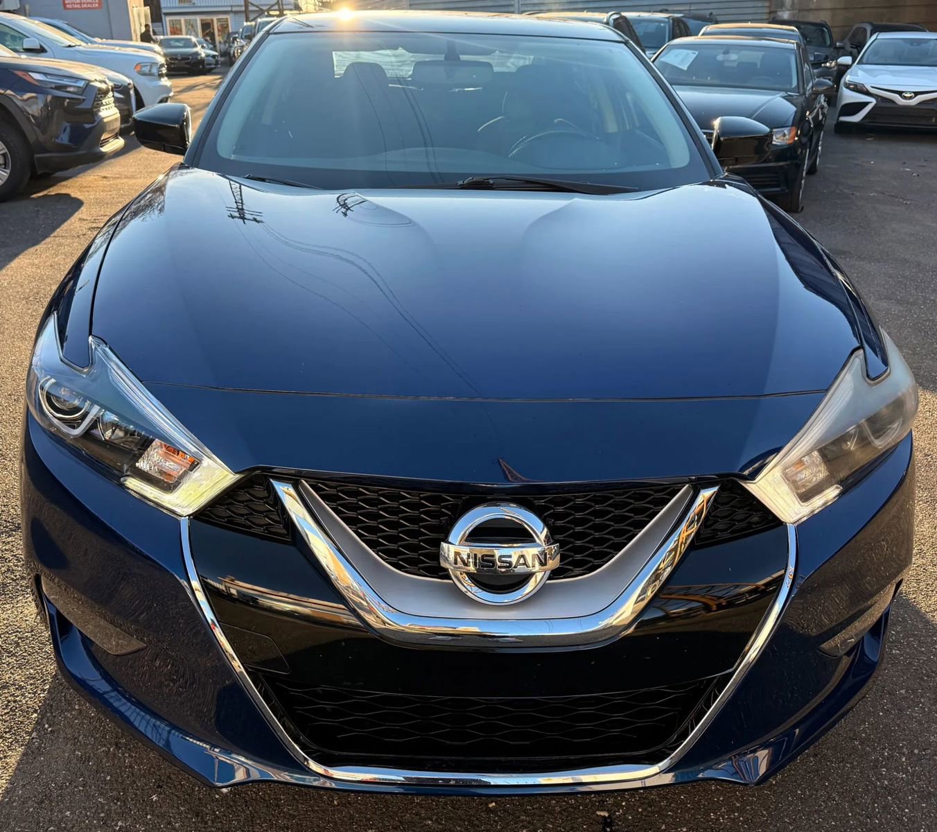 Used 2017 Nissan Maxima 3.5 S image 2