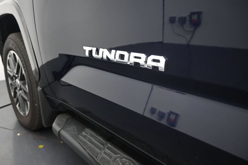 Used 2024 Toyota Tundra Limited AWD/4WD image 12