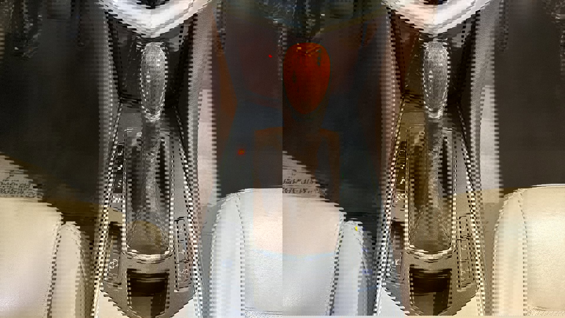 Used 2015 Cadillac SRX Luxury w/ Driver Awareness Package image 23