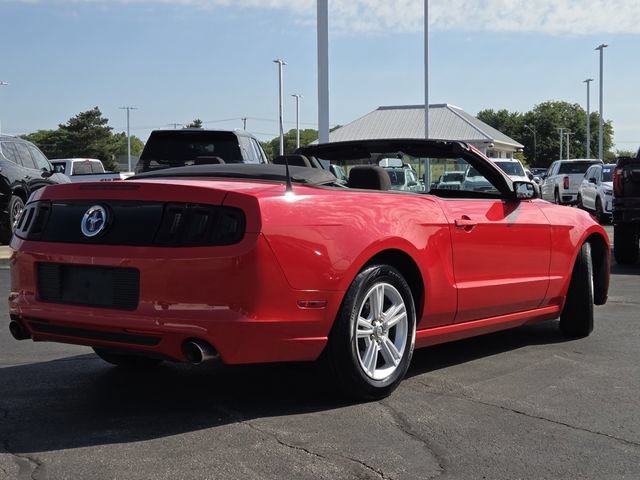 Used 2014 Ford Mustang Convertible RWD image 16