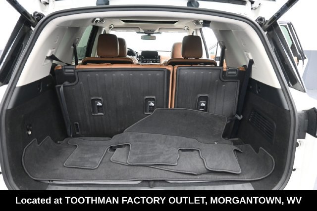 Used 2022 Nissan Pathfinder Platinum w/ Cargo Package AWD/4WD image 6