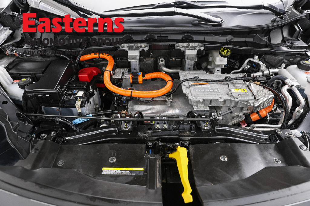 Used 2024 Nissan Ariya AWD image 9