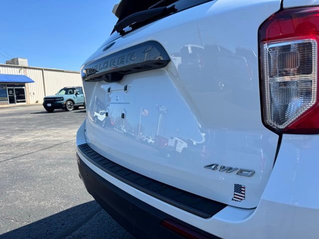 Used 2023 Ford Explorer XLT w/ Equipment Group 202A image 10