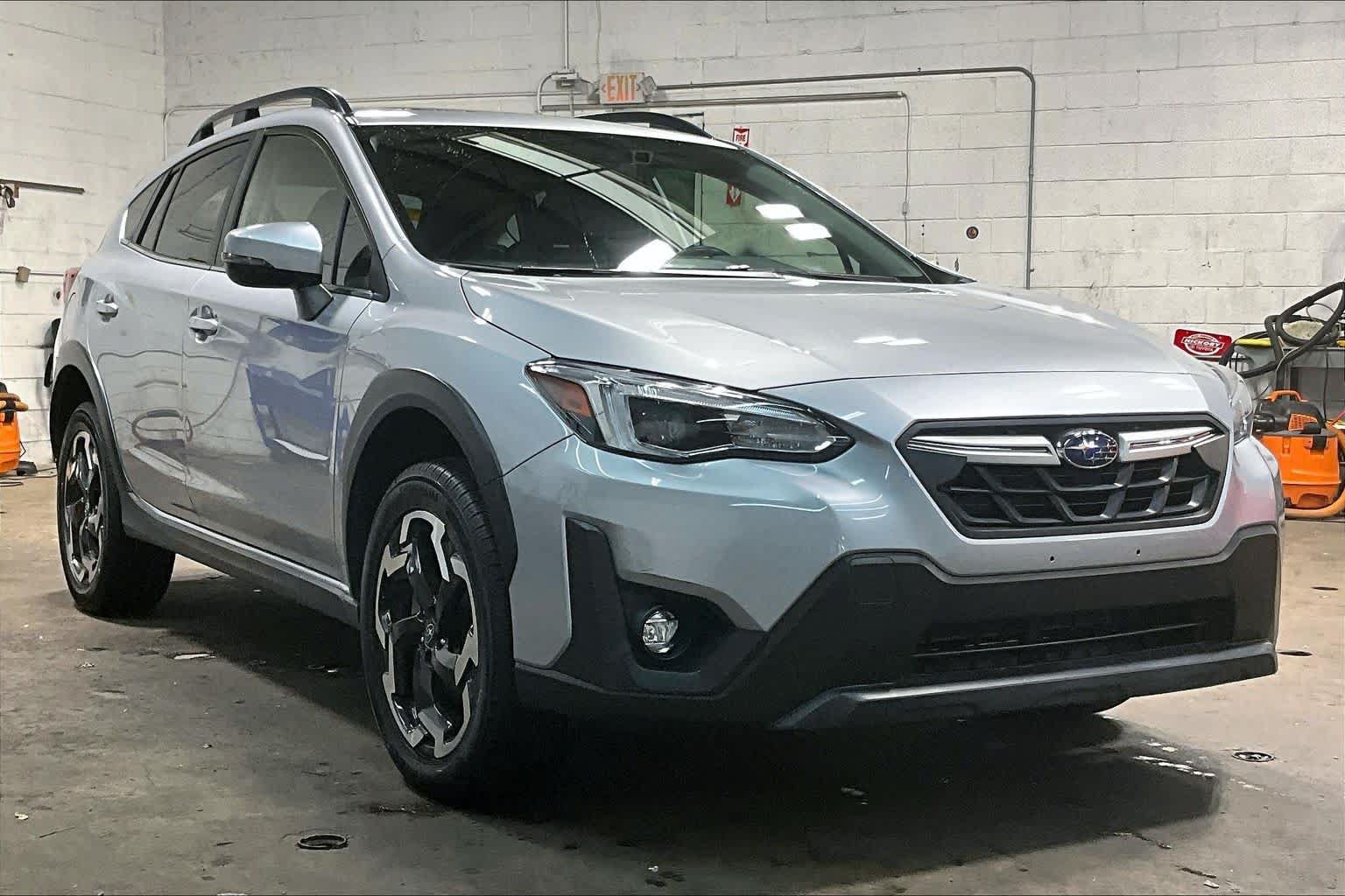Used 2023 Subaru Crosstrek 2.5i Limited w/ Moonroof Package AWD/4WD image 5