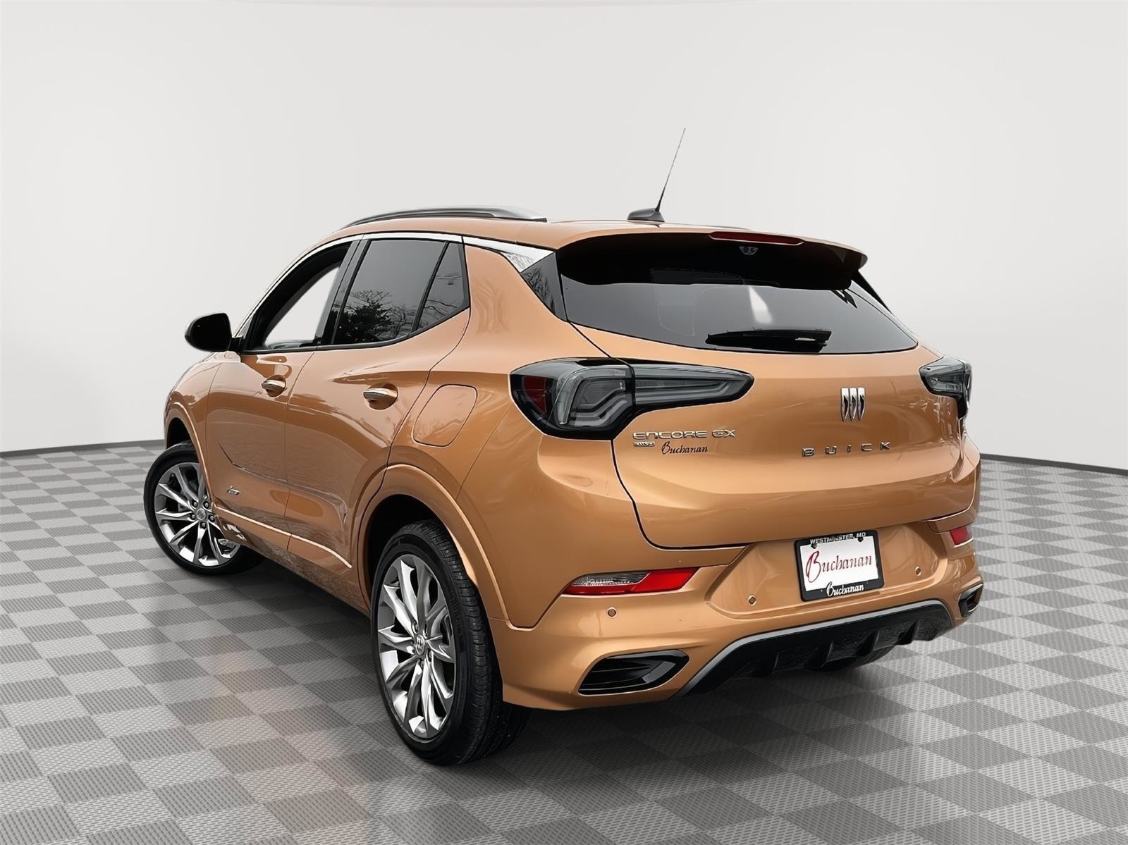 Used 2025 Buick Encore GX Avenir w/ Avenir Technology Package image 4