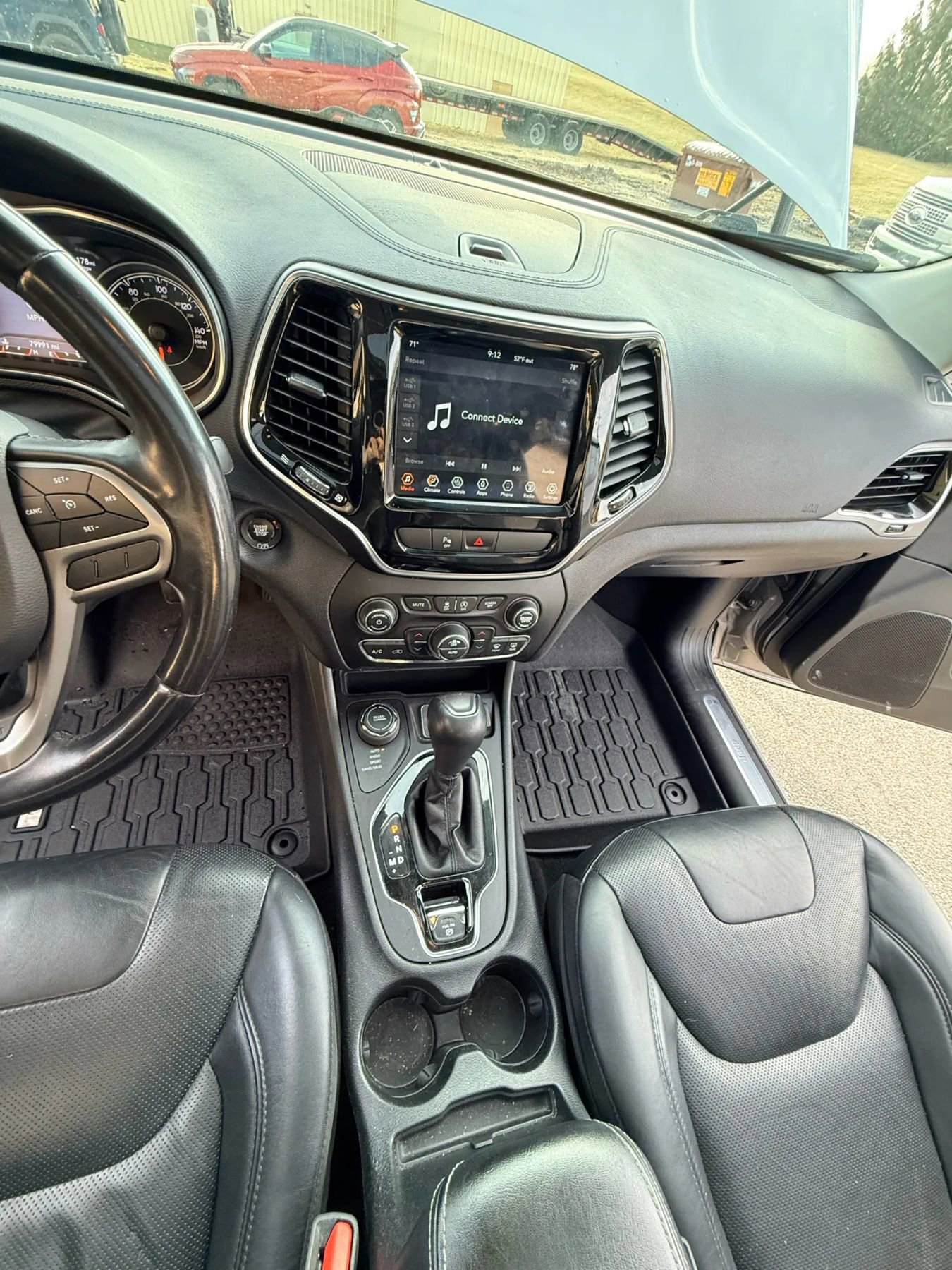 Used 2020 Jeep Cherokee Limited image 49