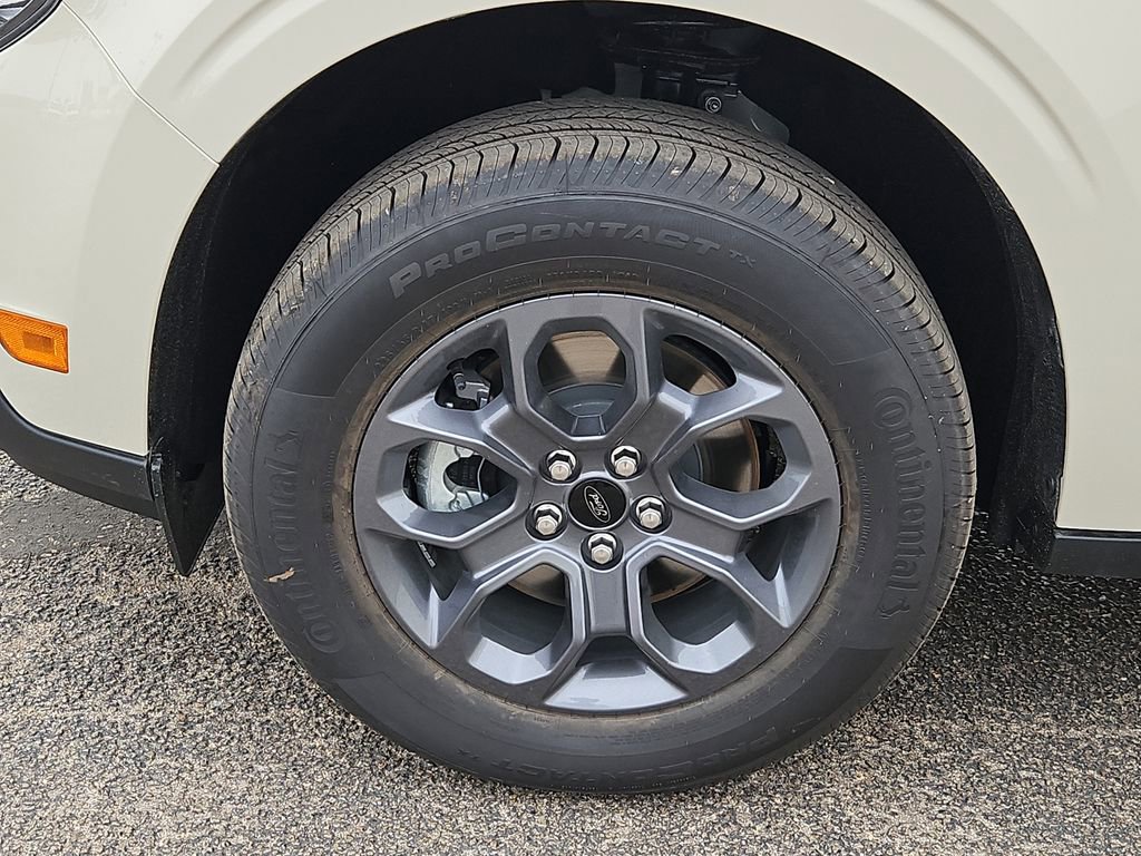 New 2025 Ford Maverick XLT w/ Equipment Group 302A image 17