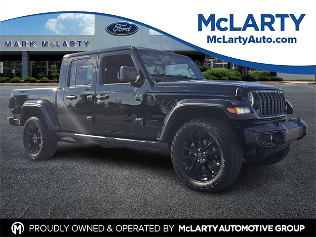 Used 2025 Jeep Gladiator Sport
