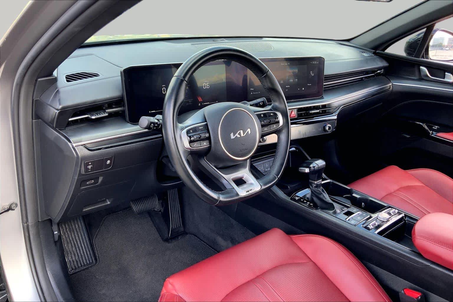 Used 2025 Kia K5 GT-Line w/ GT-Line Premium Package FWD image 17