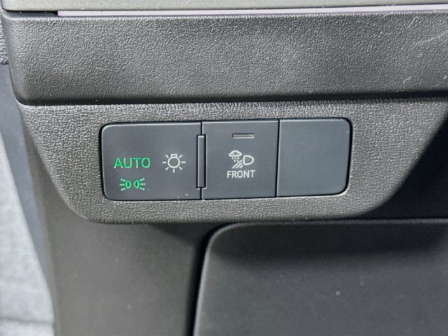 Used 2023 Audi Q4 e-tron Prestige AWD/4WD image 24