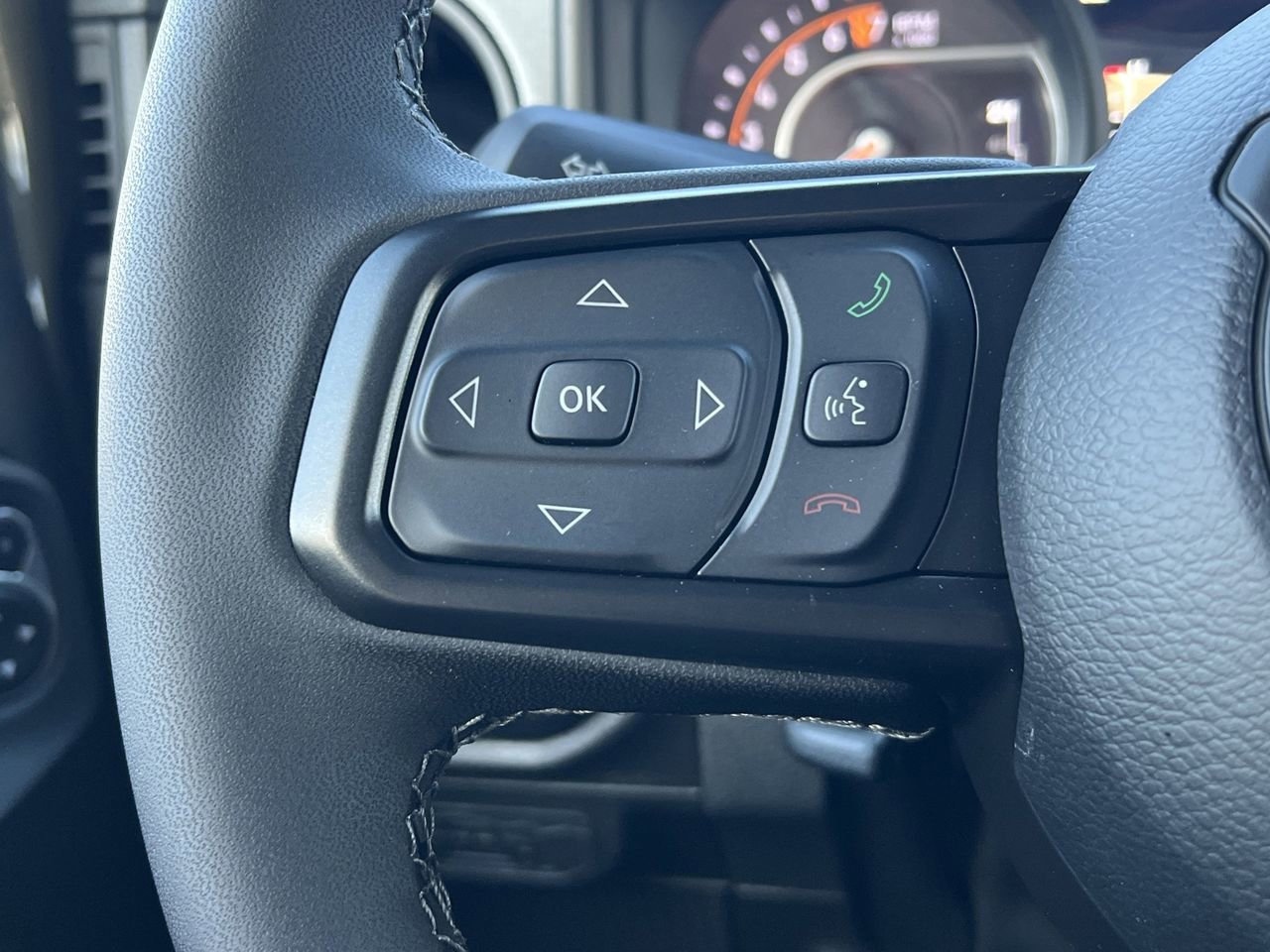 New 2026 Jeep Gladiator Sport AWD/4WD image 11