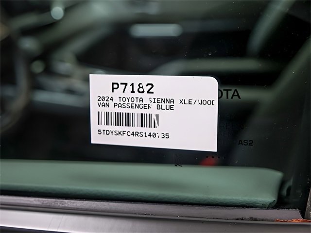 Certified 2024 Toyota Sienna XLE image 29