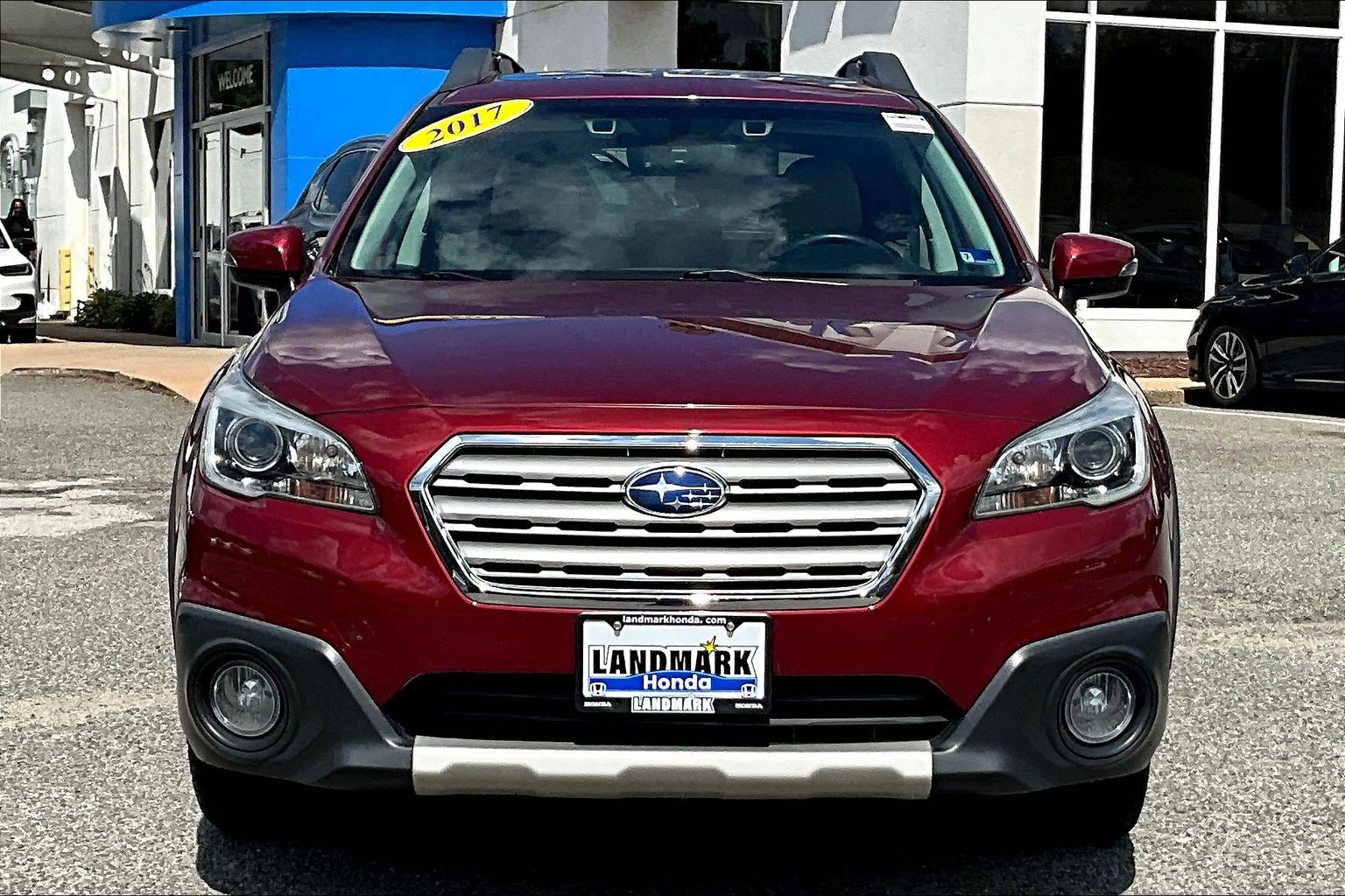 Used 2017 Subaru Outback 2.5i Limited AWD/4WD image 3