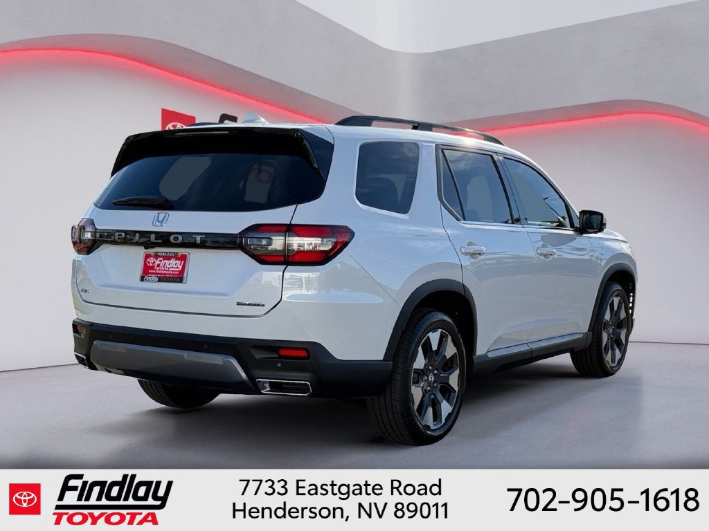 Used 2026 Honda Pilot Touring image 3