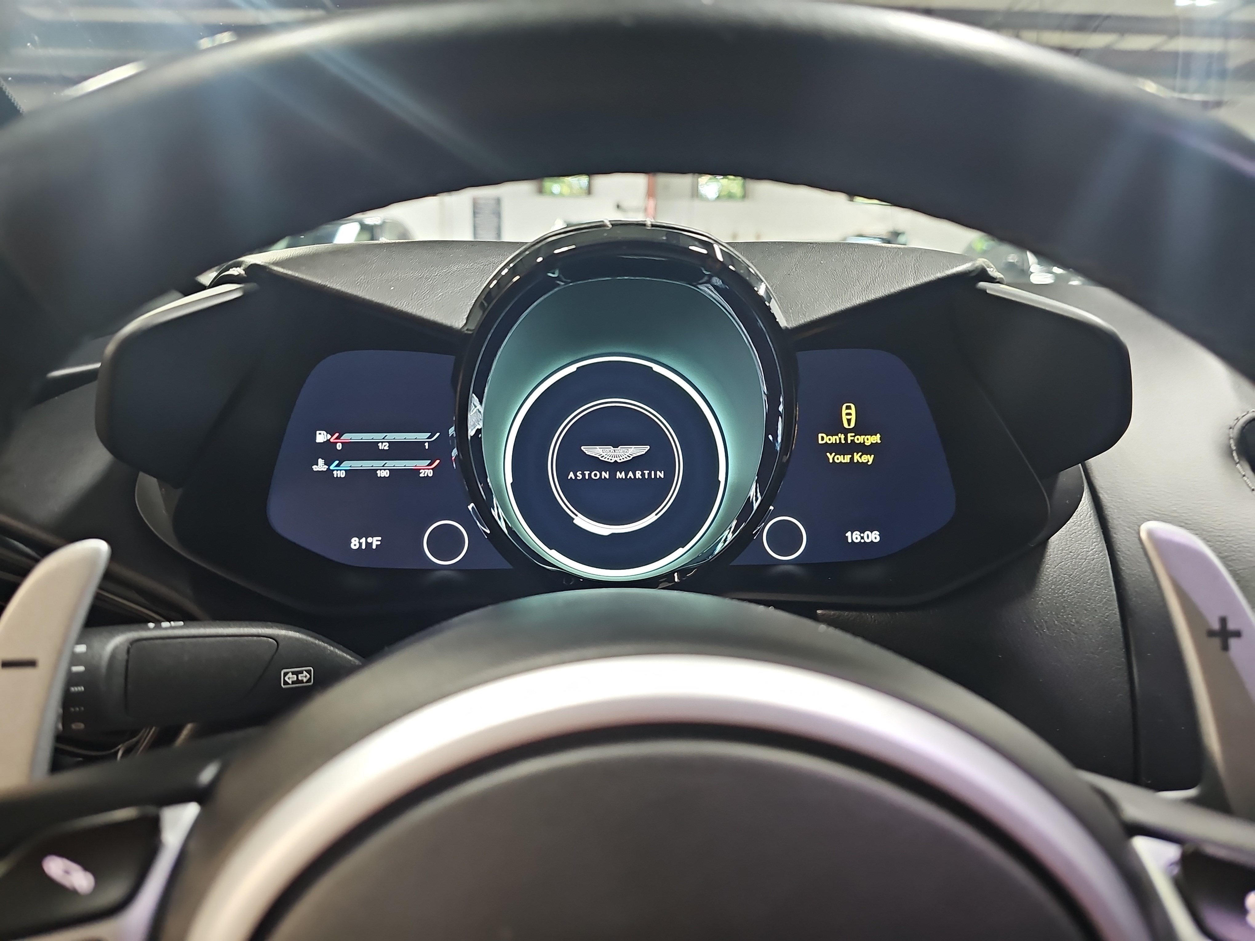 Used 2019 Aston Martin V8 Vantage Coupe RWD image 16
