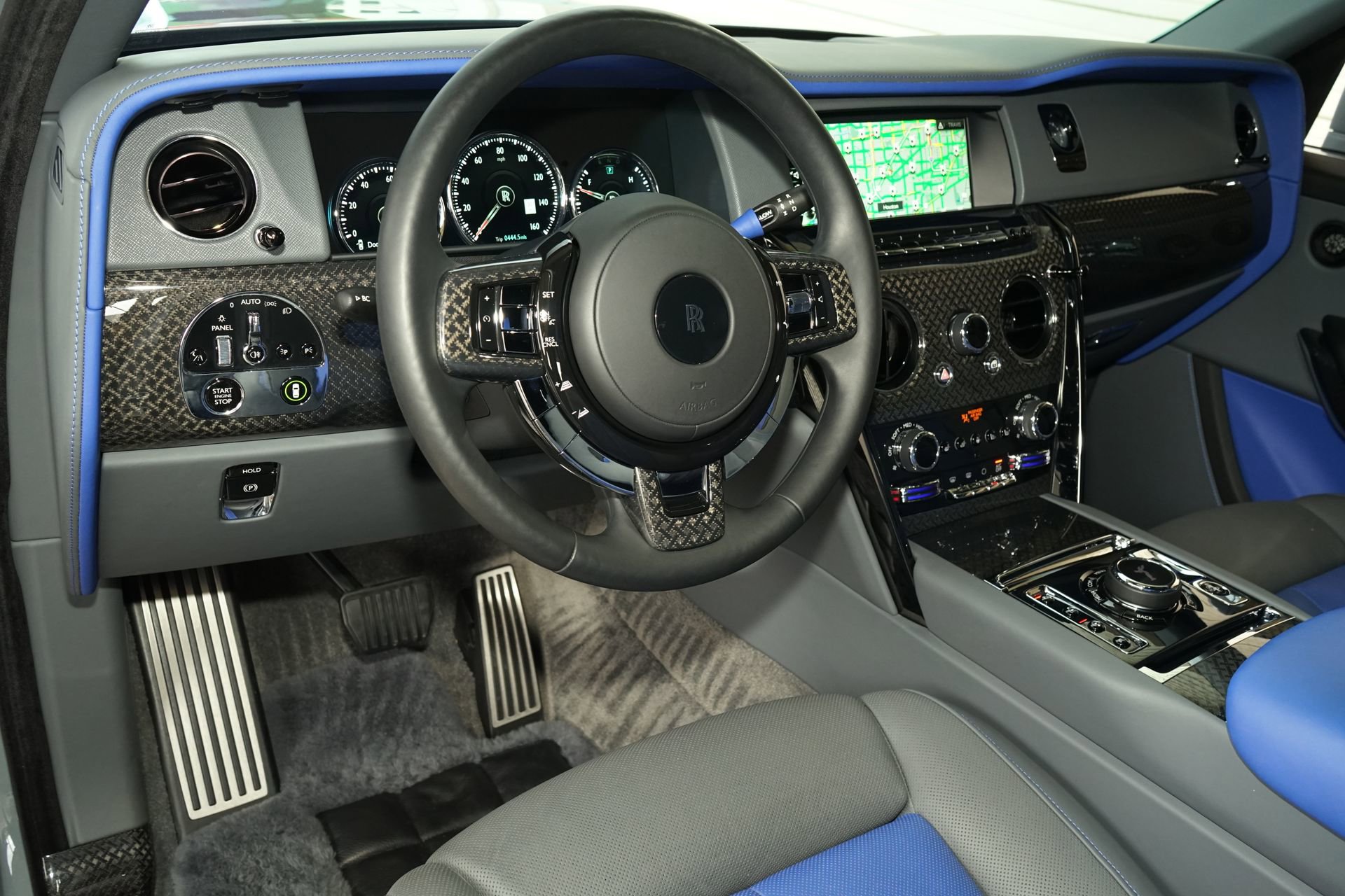 Used 2023 Rolls-Royce Cullinan Black Badge w/ Driver's Package image 10