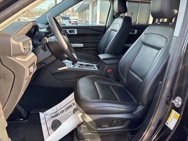 Used 2022 Ford Explorer XLT w/ Equipment Group 202A image 15