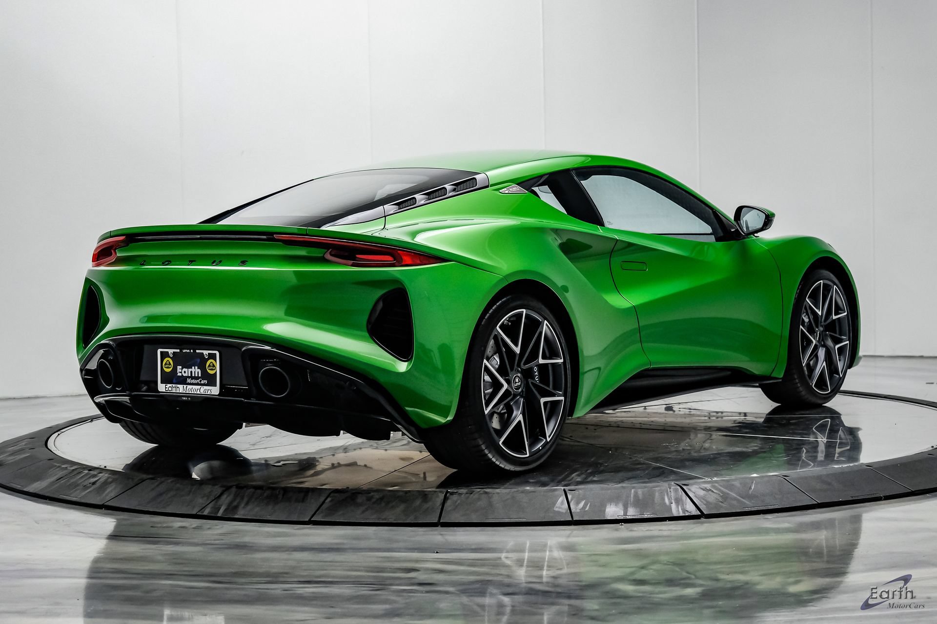 New 2026 Lotus Emira SE RWD image 21