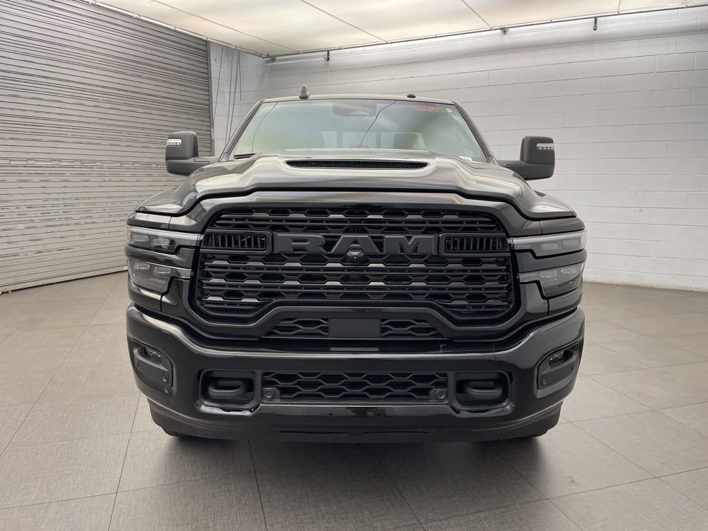 New 2026 RAM 2500 Limited AWD/4WD image 9