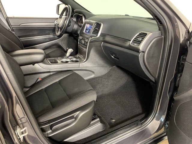 Used 2021 Jeep Grand Cherokee Laredo w/ Security & Convenience Group image 37