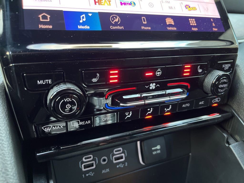 New 2025 Jeep Grand Cherokee L Limited image 5