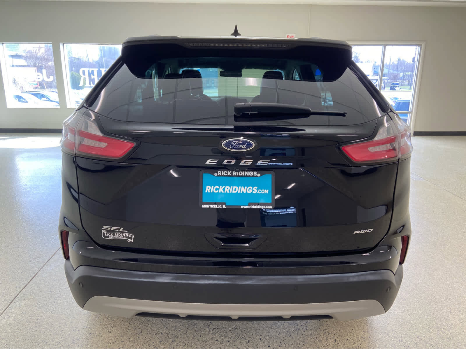 Used 2024 Ford Edge SEL w/ Convenience Package AWD/4WD image 9