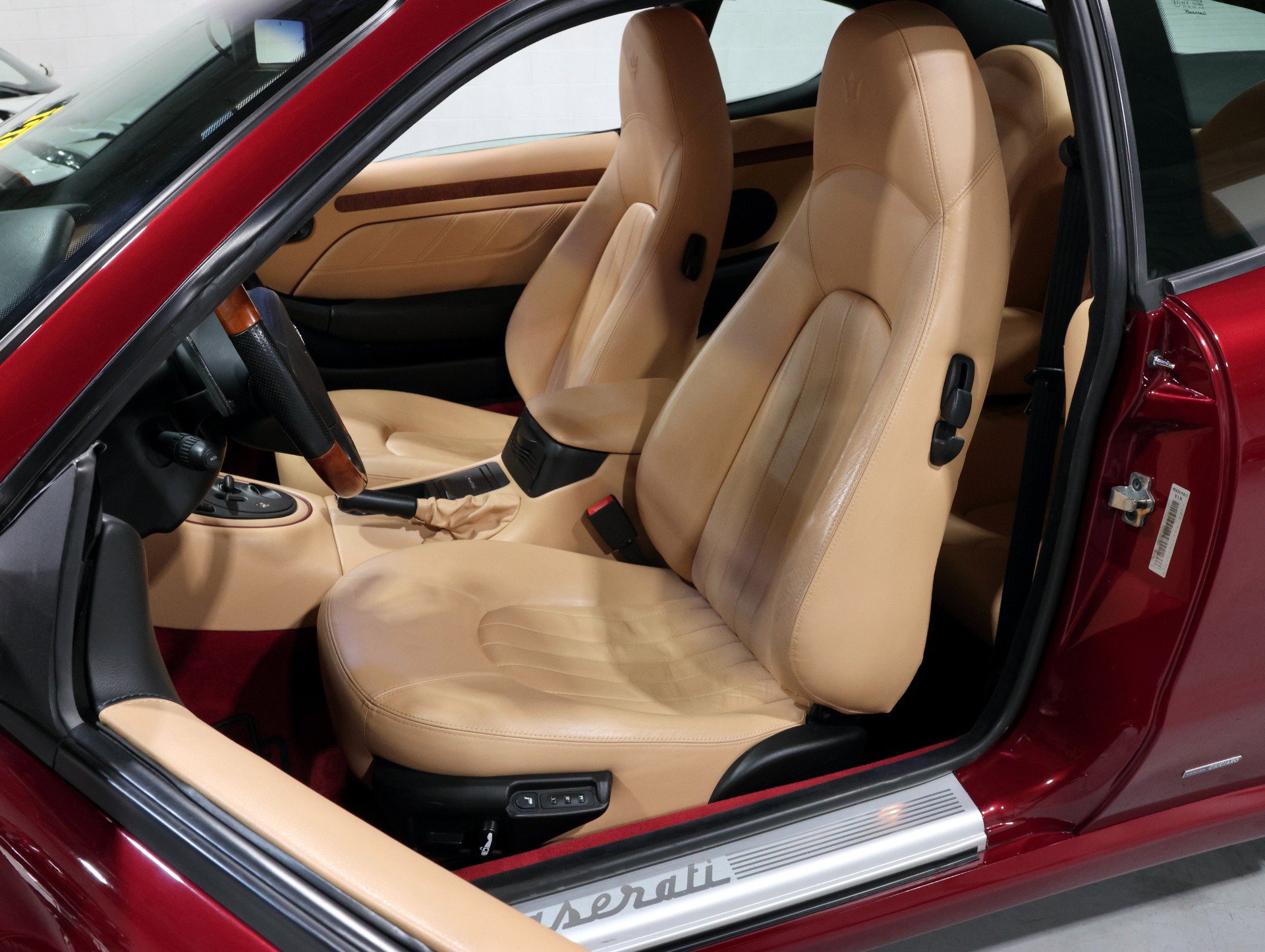 Used 2003 Maserati Coupe RWD image 5