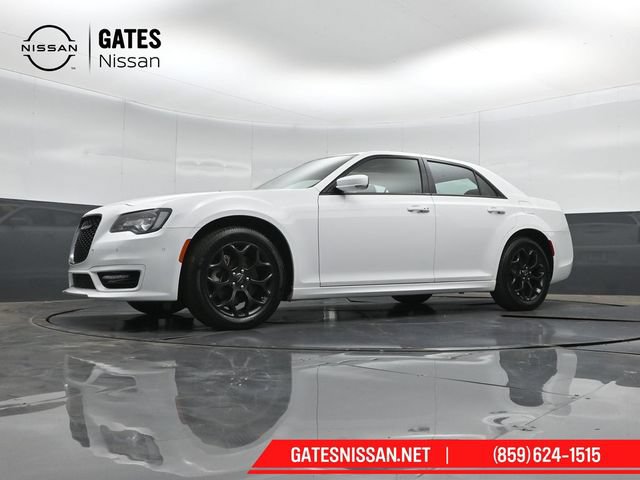 Used 2022 Chrysler 300 Touring L w/ Popular Equipment Group AWD/4WD image 43