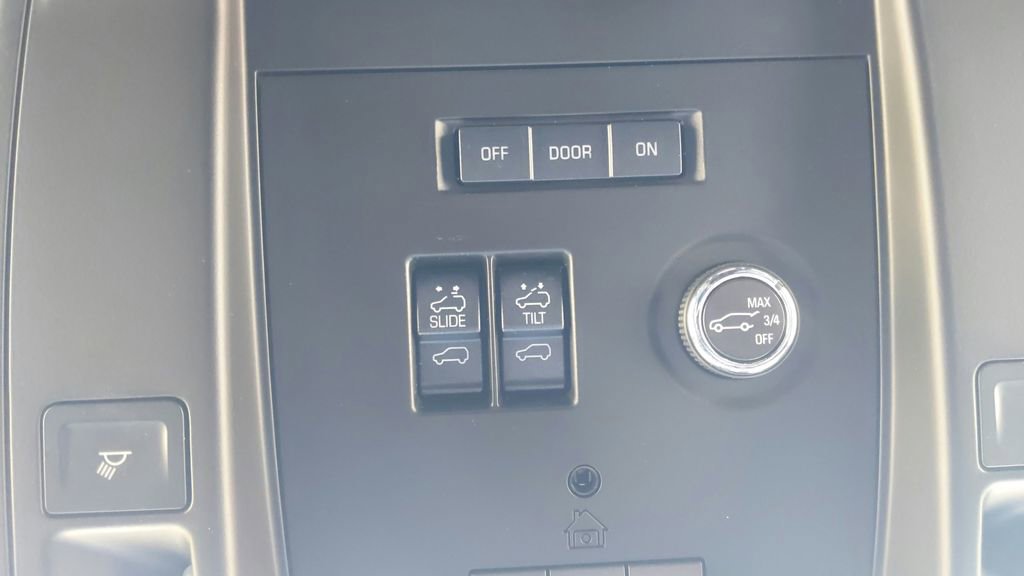 Used 2016 Cadillac Escalade Platinum image 27