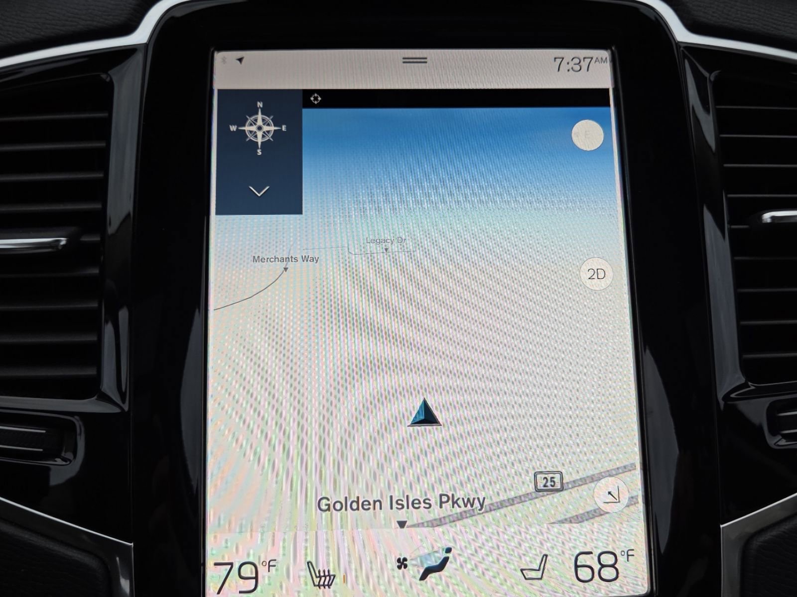 Used 2022 Volvo XC90 T5 Momentum w/ Advanced Package image 5