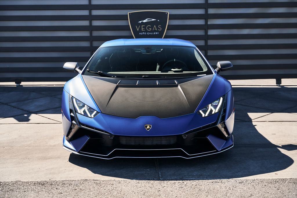 Used 2023 Lamborghini Huracan Tecnica image 17