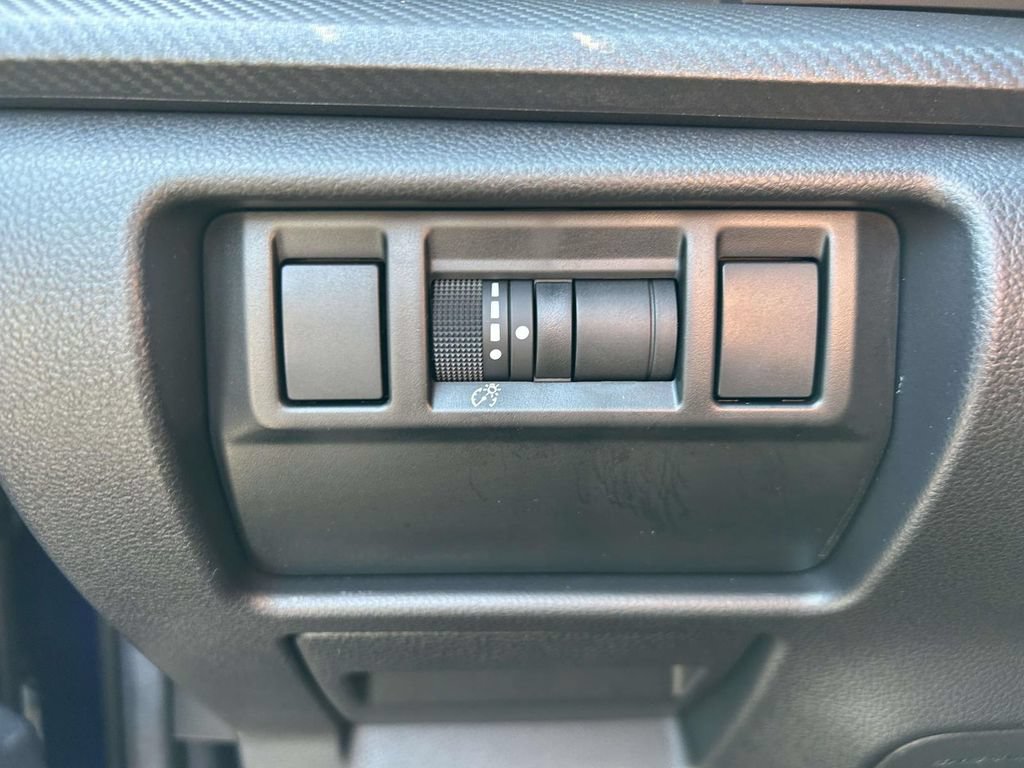 Certified 2026 Subaru Crosstrek 2.5i Limited w/ Crosstrek Mirror Package AWD/4WD image 19