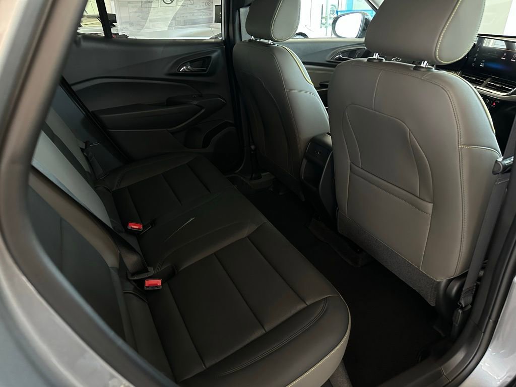 New 2026 Chevrolet Trax ACTIV FWD image 18