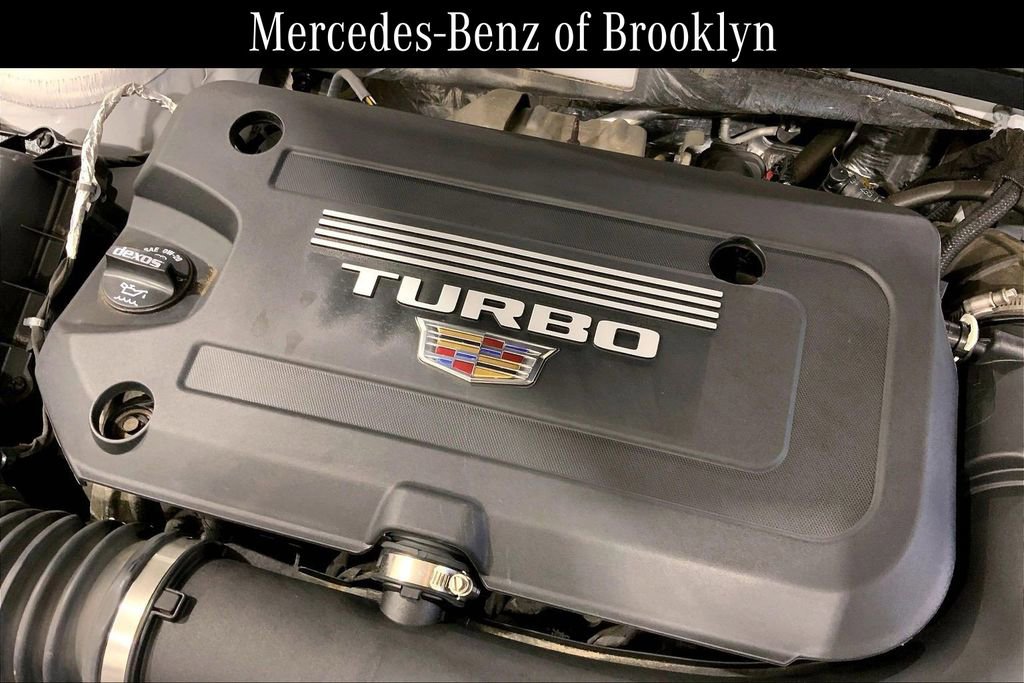 Used 2023 Cadillac XT4 Luxury w/ Cold Weather Package image 32