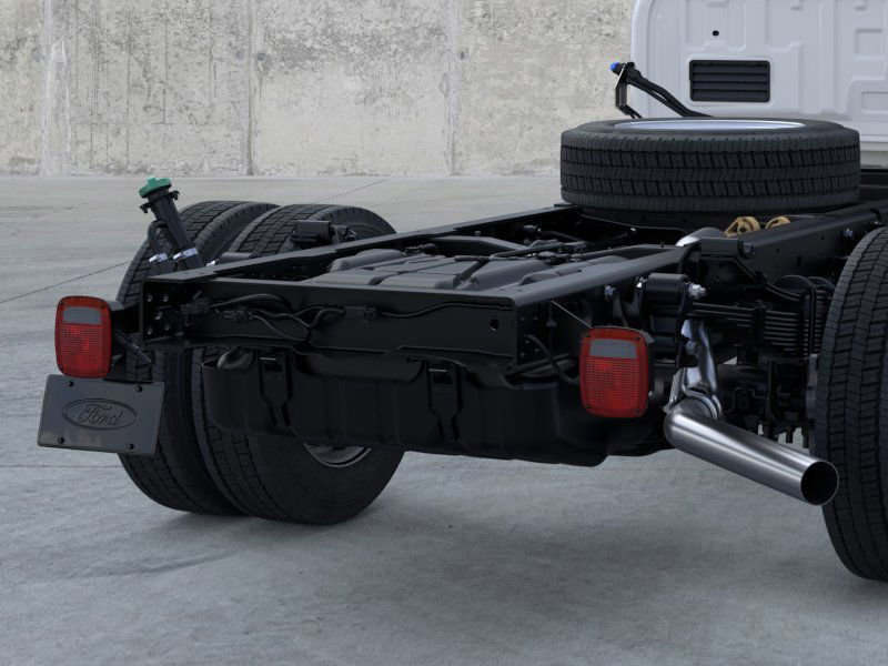 New 2025 Ford F450 XL w/ XL Chrome Package image 21