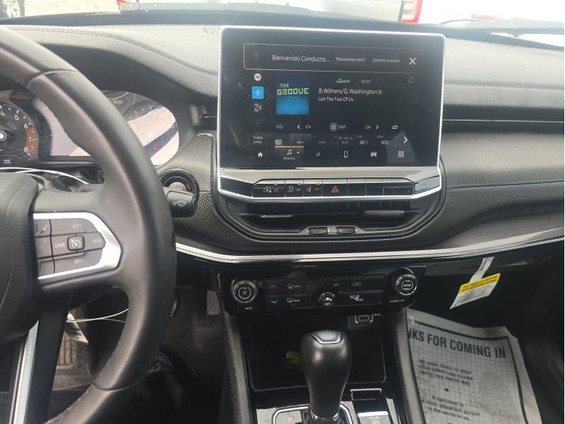 Used 2025 Jeep Compass Latitude w/ Altitude Special Edition AWD/4WD image 26