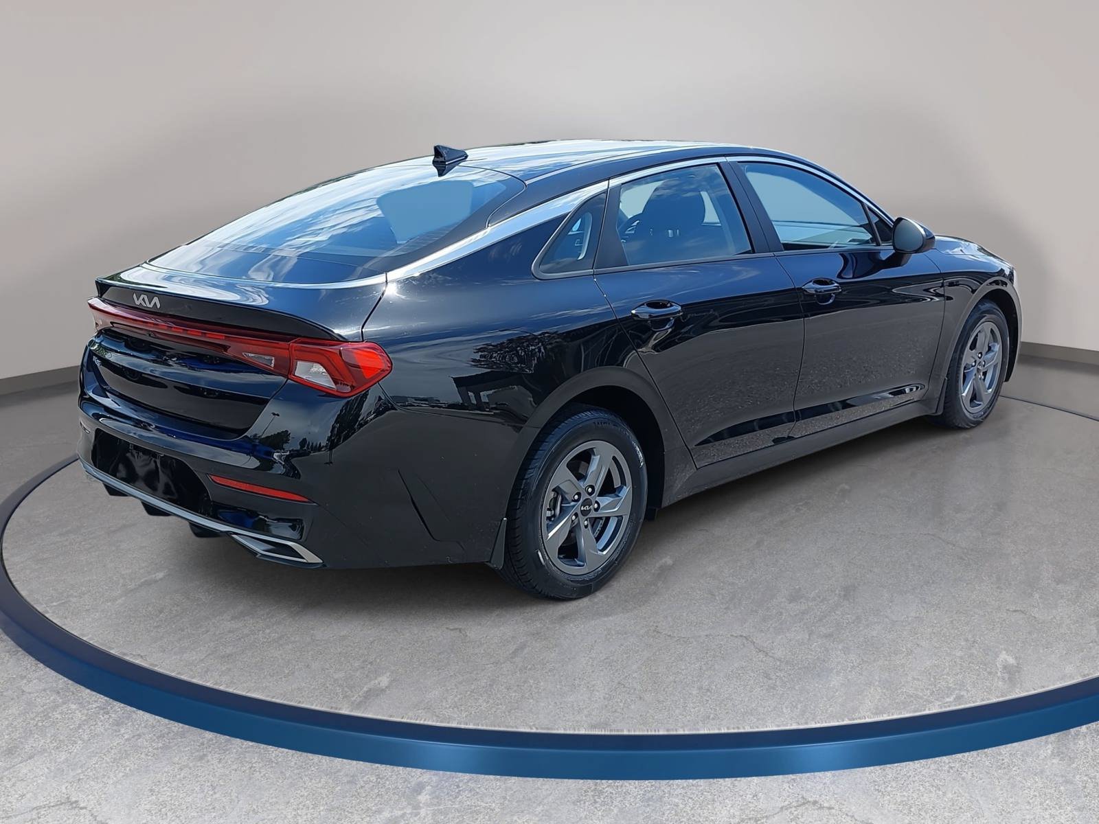 Used 2022 Kia K5 LXS FWD image 5