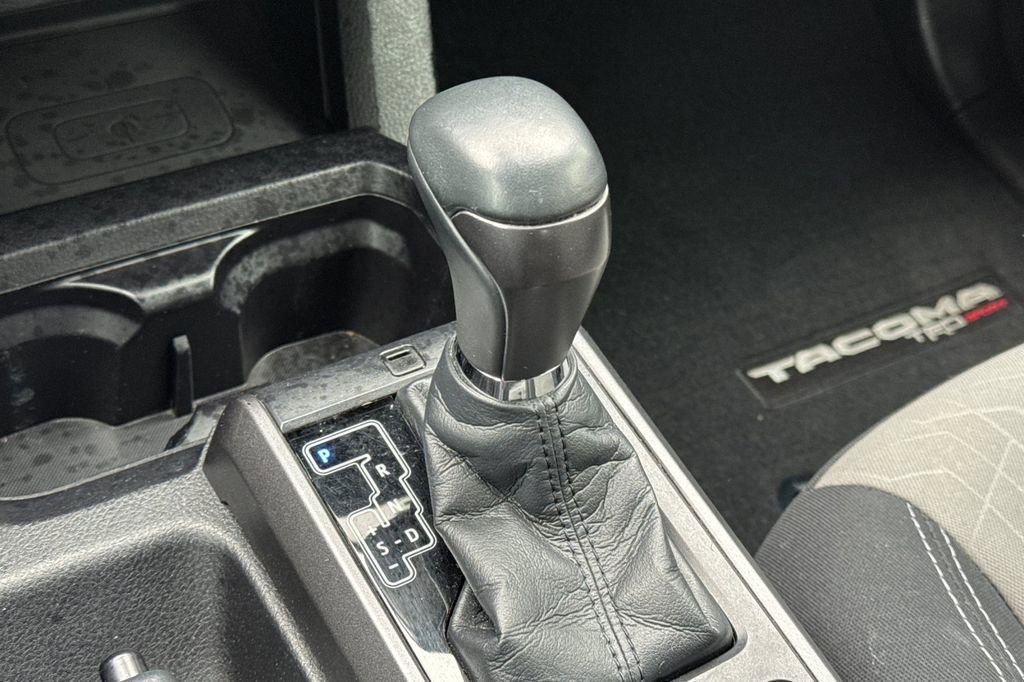 Used 2021 Toyota Tacoma TRD Sport w/ Technology Package RWD image 20