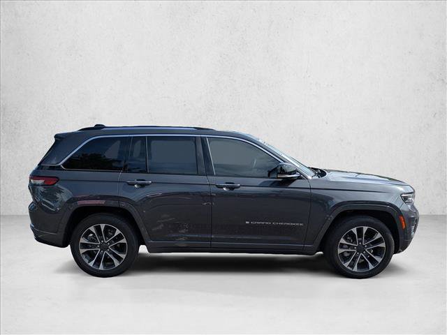 Used 2023 Jeep Grand Cherokee Overland w/ Luxury Tech Group IV AWD/4WD video 4