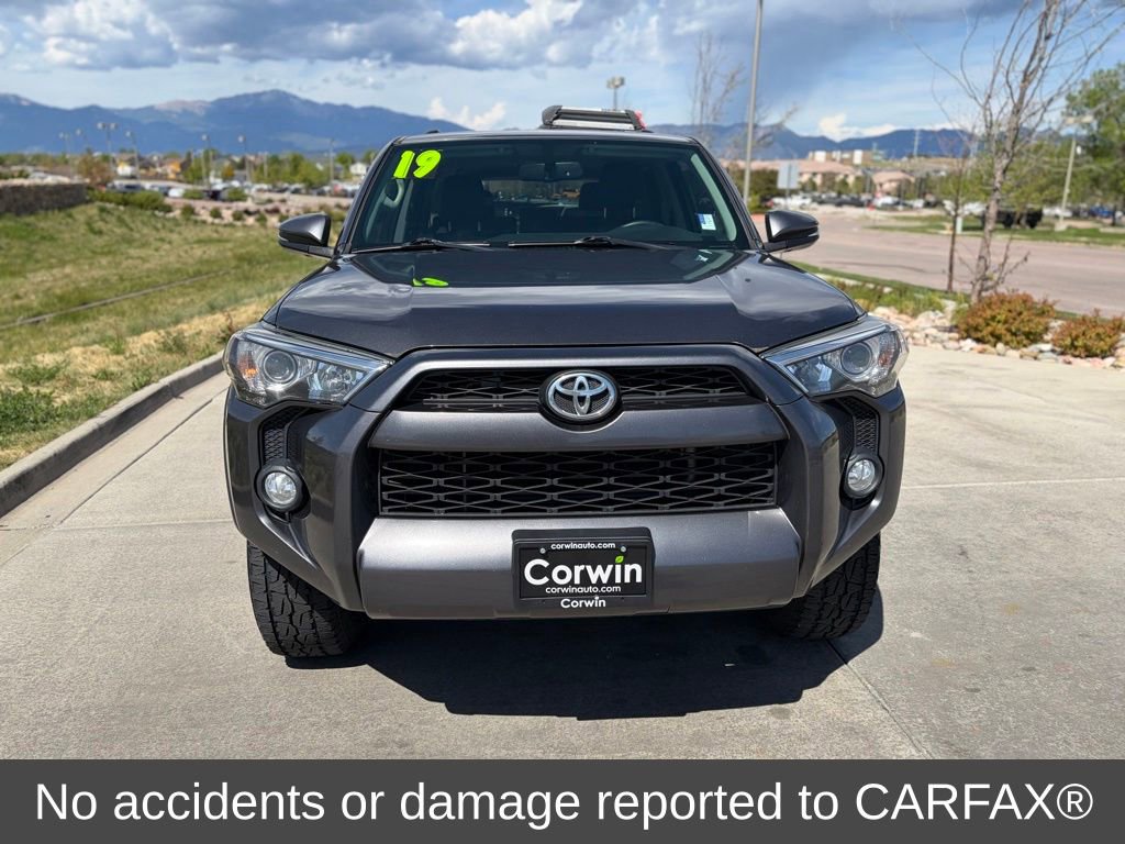 Used 2019 Toyota 4Runner SR5 Premium AWD/4WD image 2
