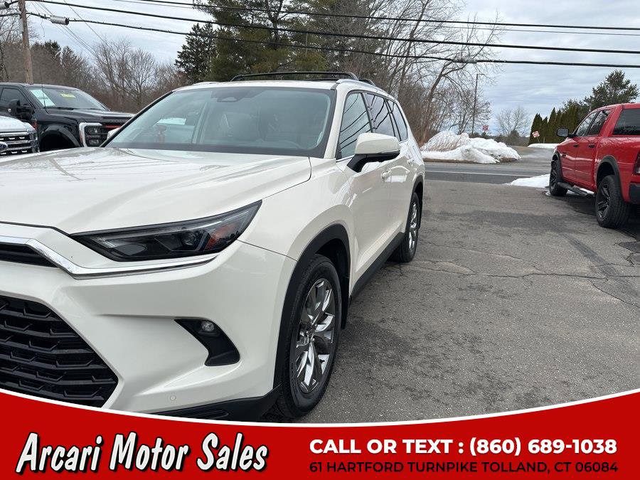 Used 2024 Toyota Grand Highlander AWD image 9