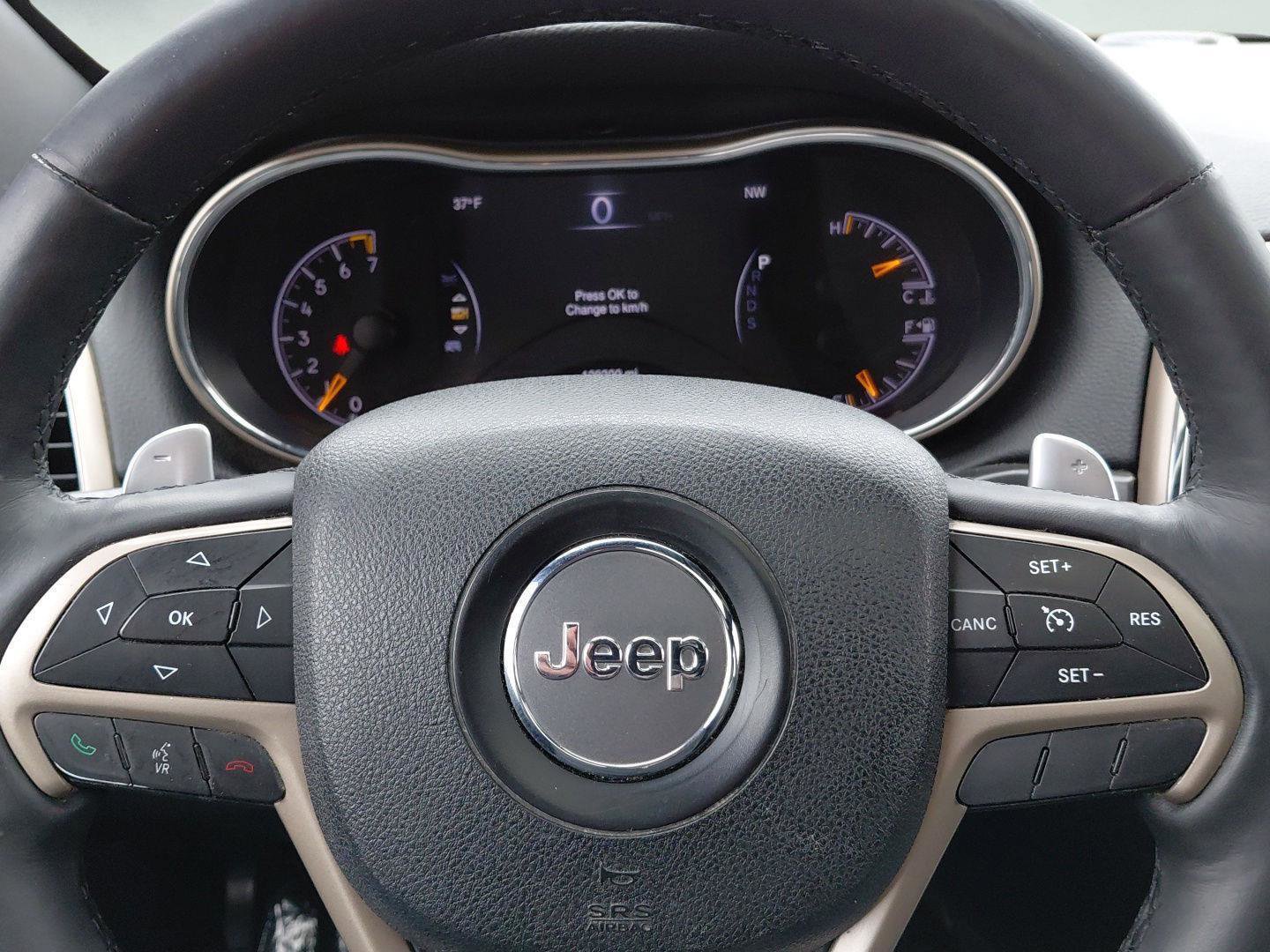 Used 2015 Jeep Grand Cherokee Limited w/ Luxury Group II image 34